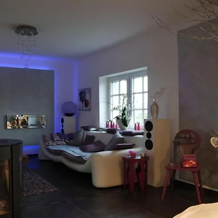 Romantic, Luxurious En Modern Apartment